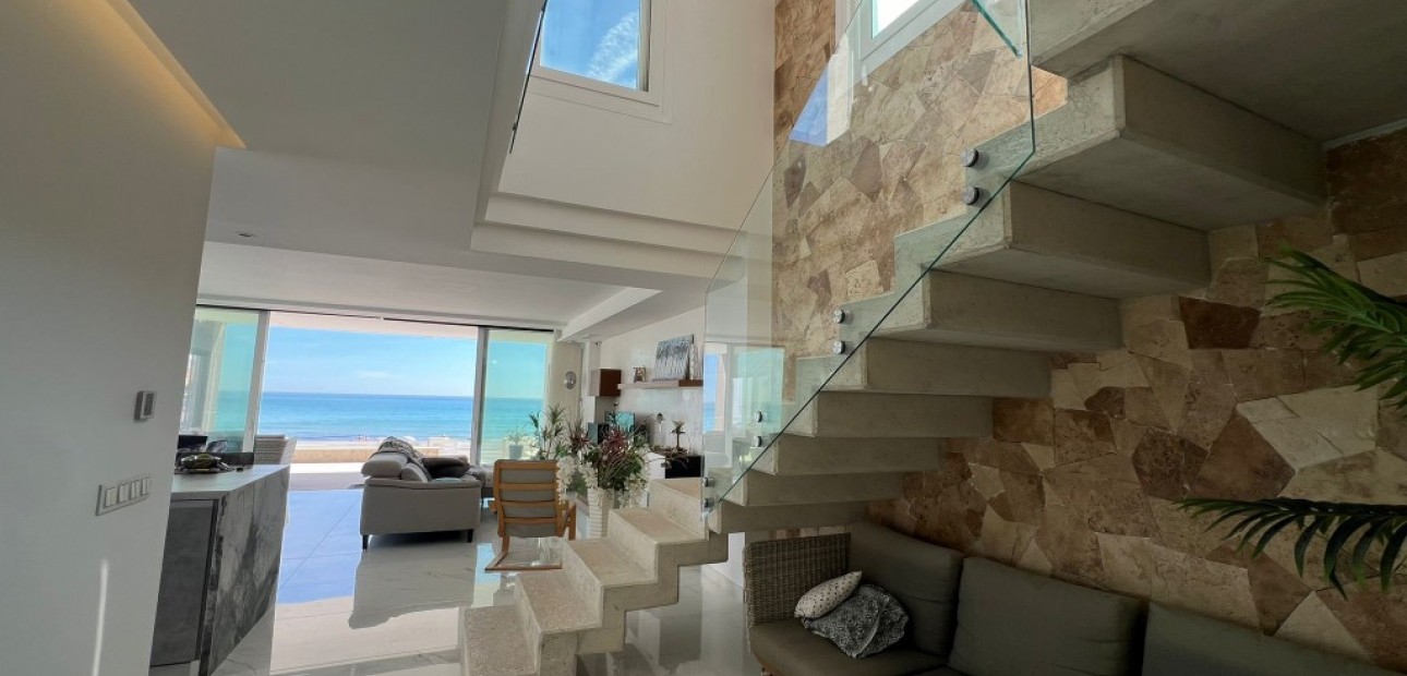 Venta - Villa -
La Mata