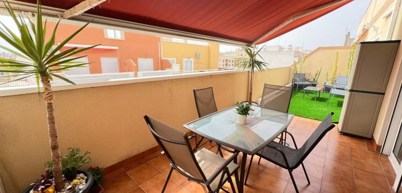 Sale - Apartment / flat -
Torrevieja