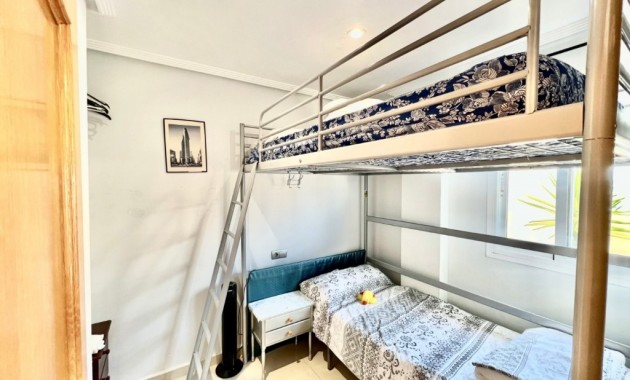 Sale - Apartment / flat -
Torrevieja