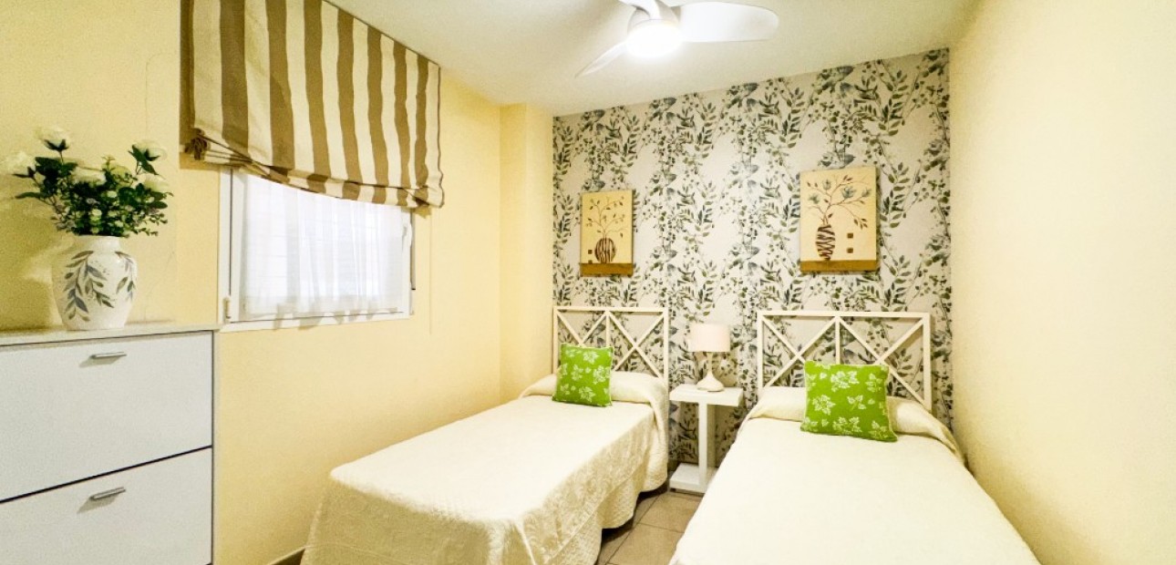 Herverkoop - Appartement / flat -
Playa Flamenca