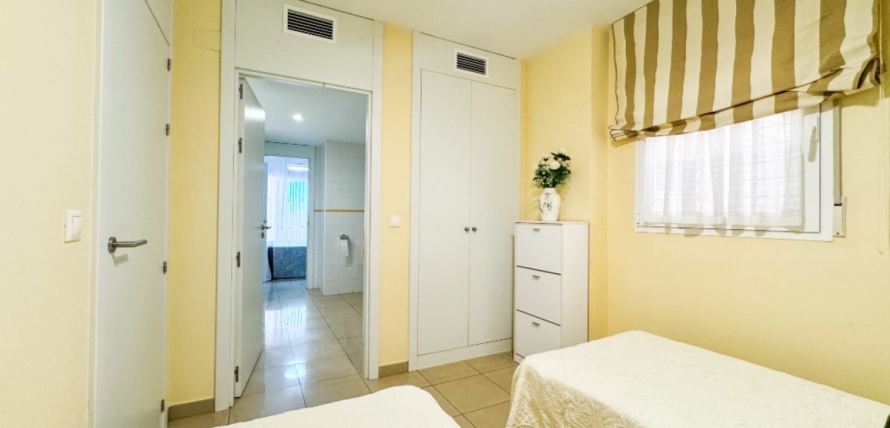 Herverkoop - Appartement / flat -
Playa Flamenca