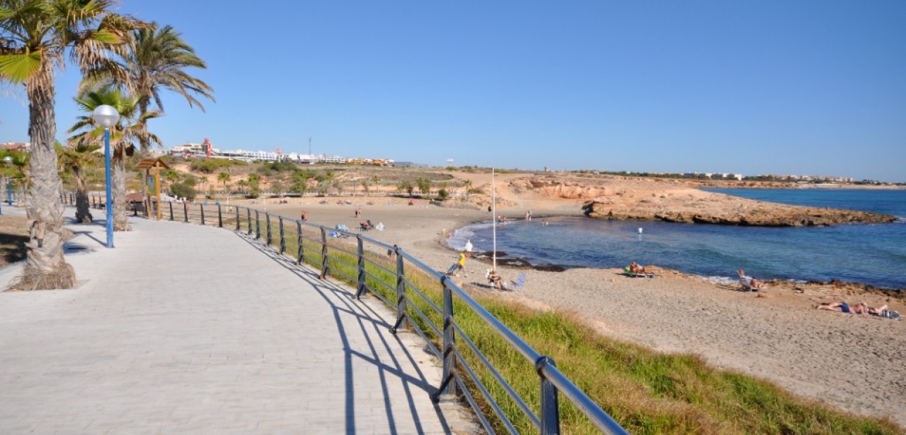 Herverkoop - Appartement / flat -
Playa Flamenca