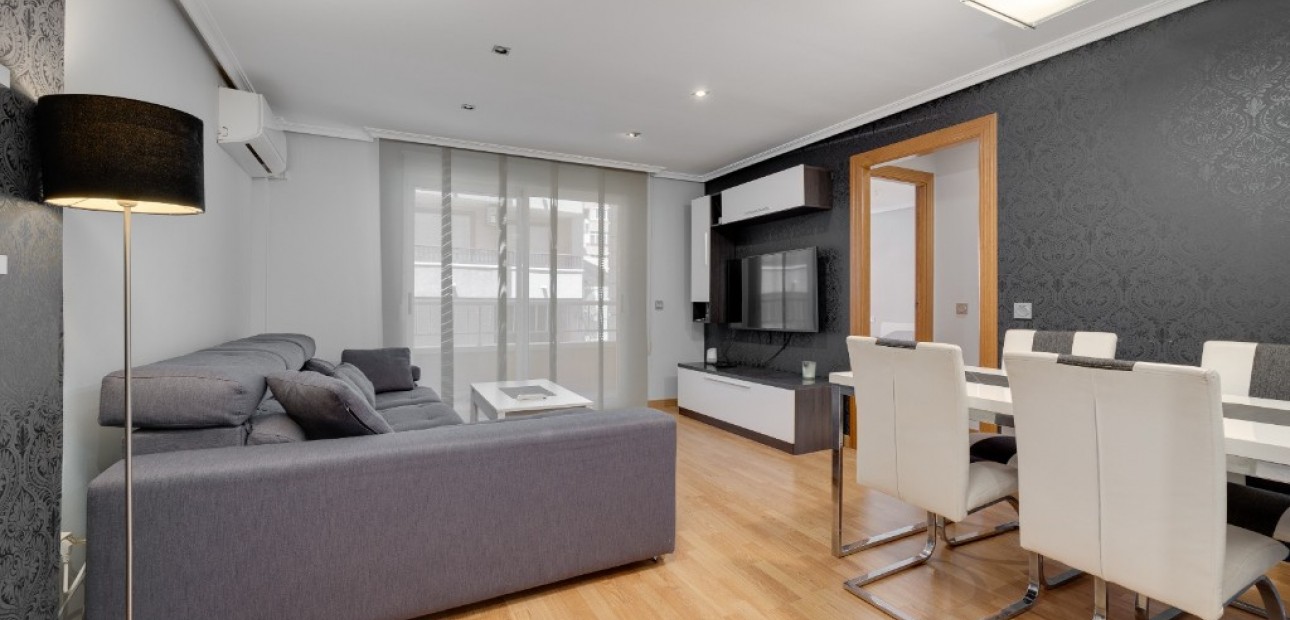 Herverkoop - Appartement / flat -
Torrevieja