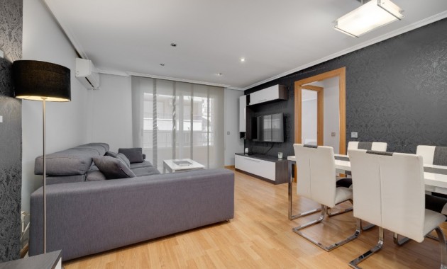 Herverkoop - Appartement / flat -
Torrevieja