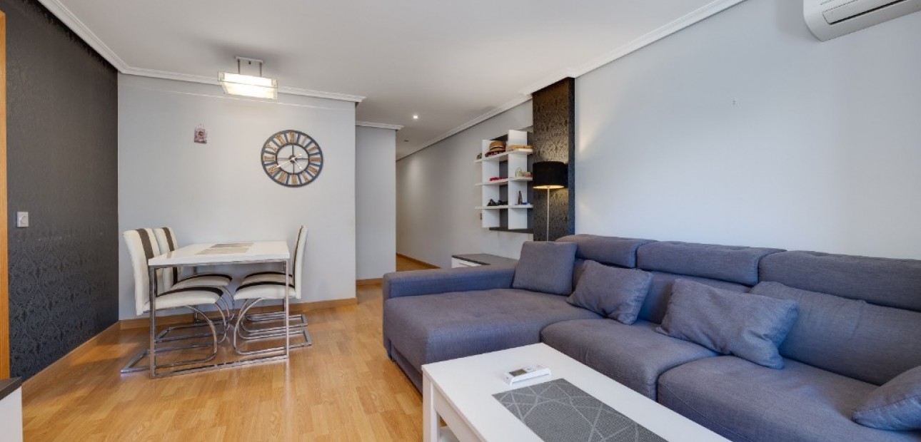 Herverkoop - Appartement / flat -
Torrevieja