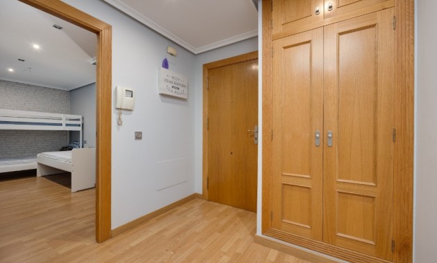 Herverkoop - Appartement / flat -
Torrevieja