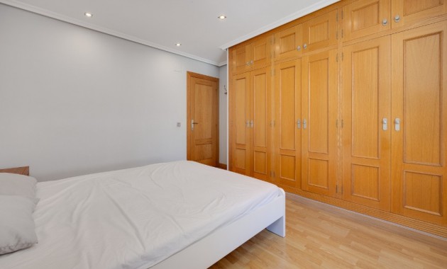 Herverkoop - Appartement / flat -
Torrevieja