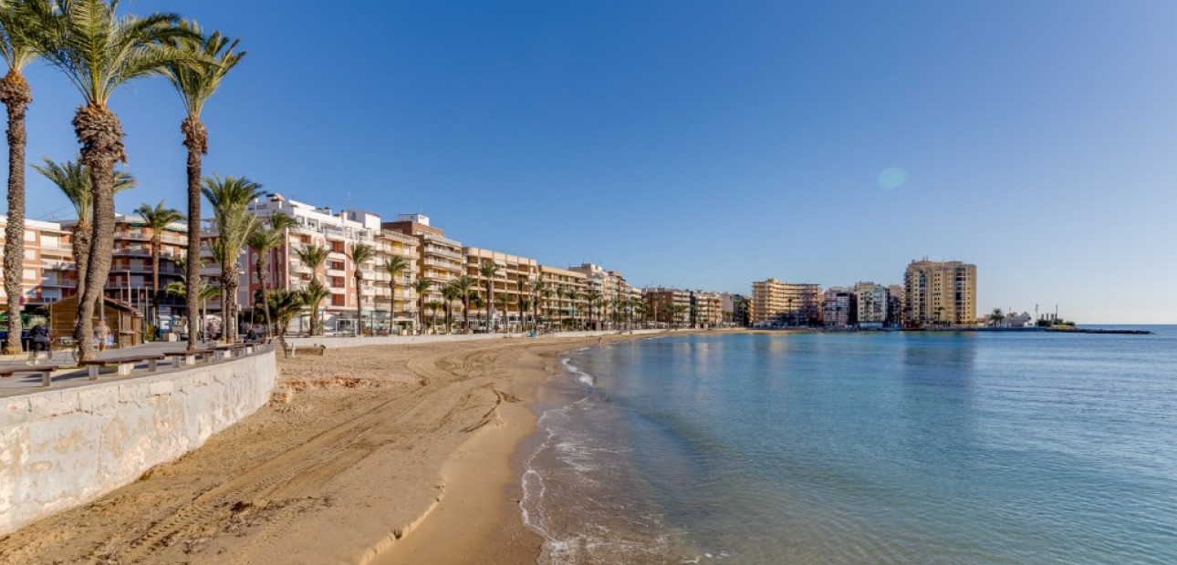 Herverkoop - Appartement / flat -
Torrevieja
