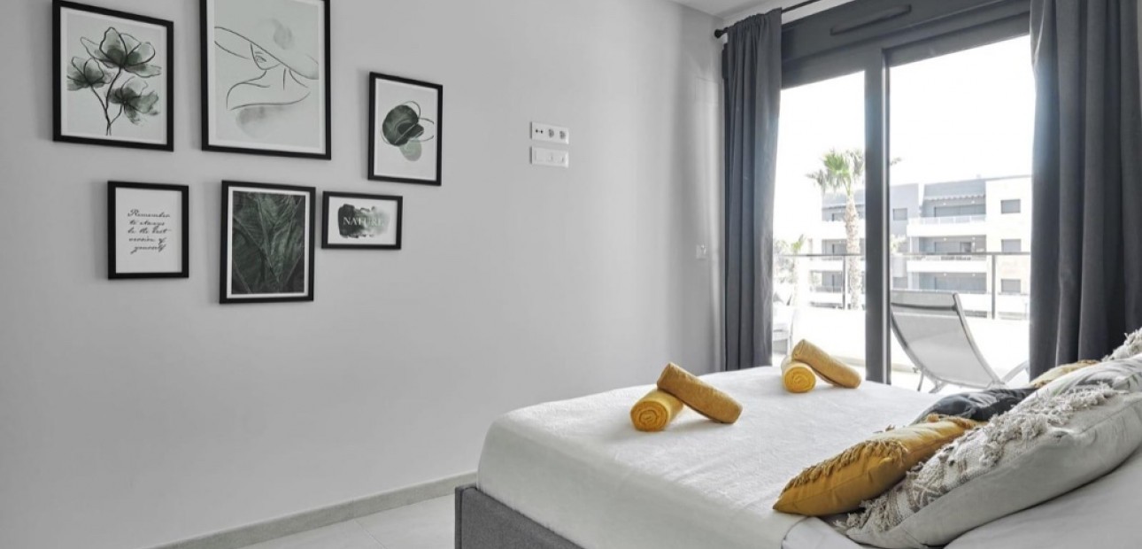 Venta - Apartamento / piso -
Orihuela Costa - Playa Flamenca