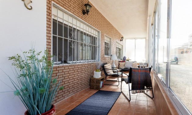 Herverkoop - Appartement / flat -
Punta Prima