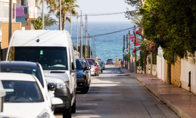 Herverkoop - Appartement / flat -
Punta Prima