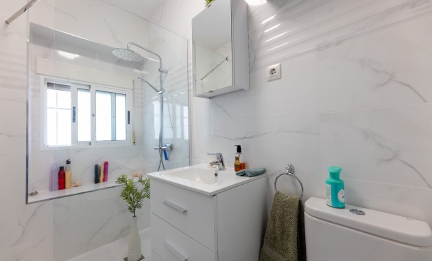 Herverkoop - Appartement / flat -
Punta Prima