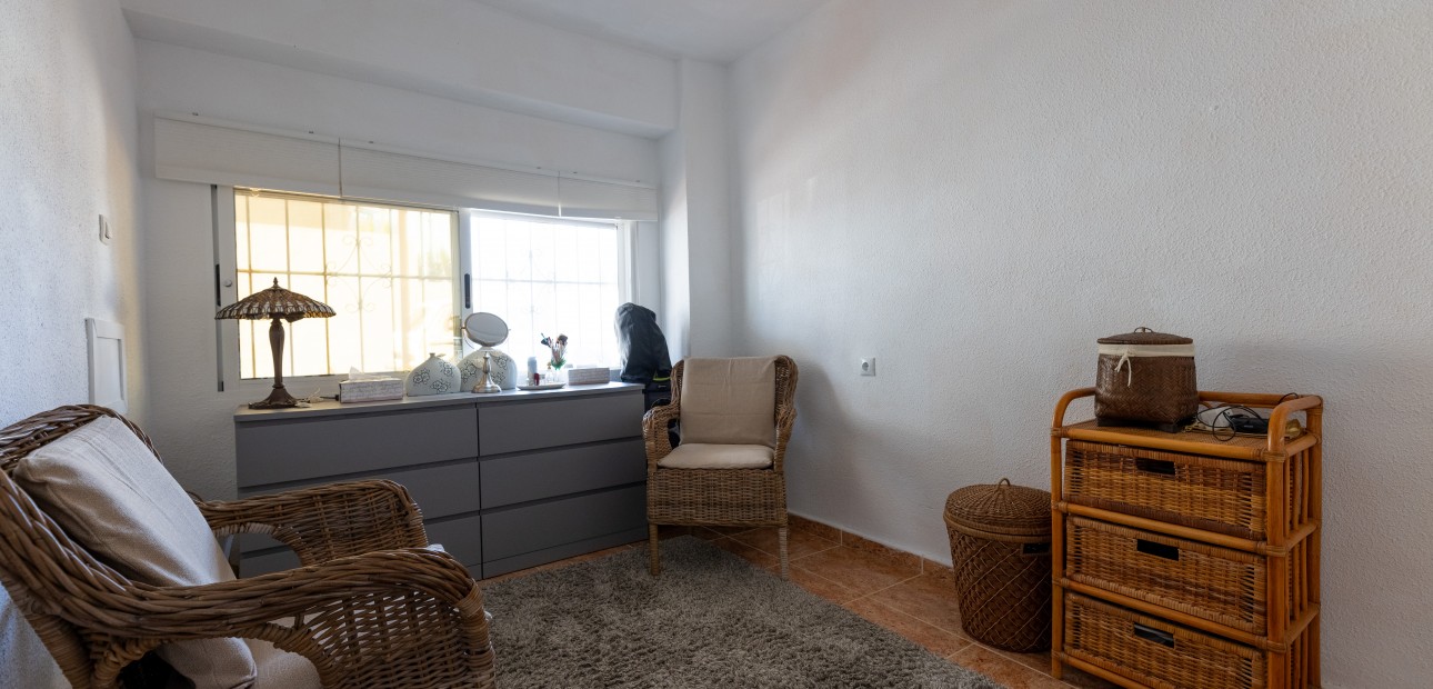 Herverkoop - Appartement / flat -
Punta Prima