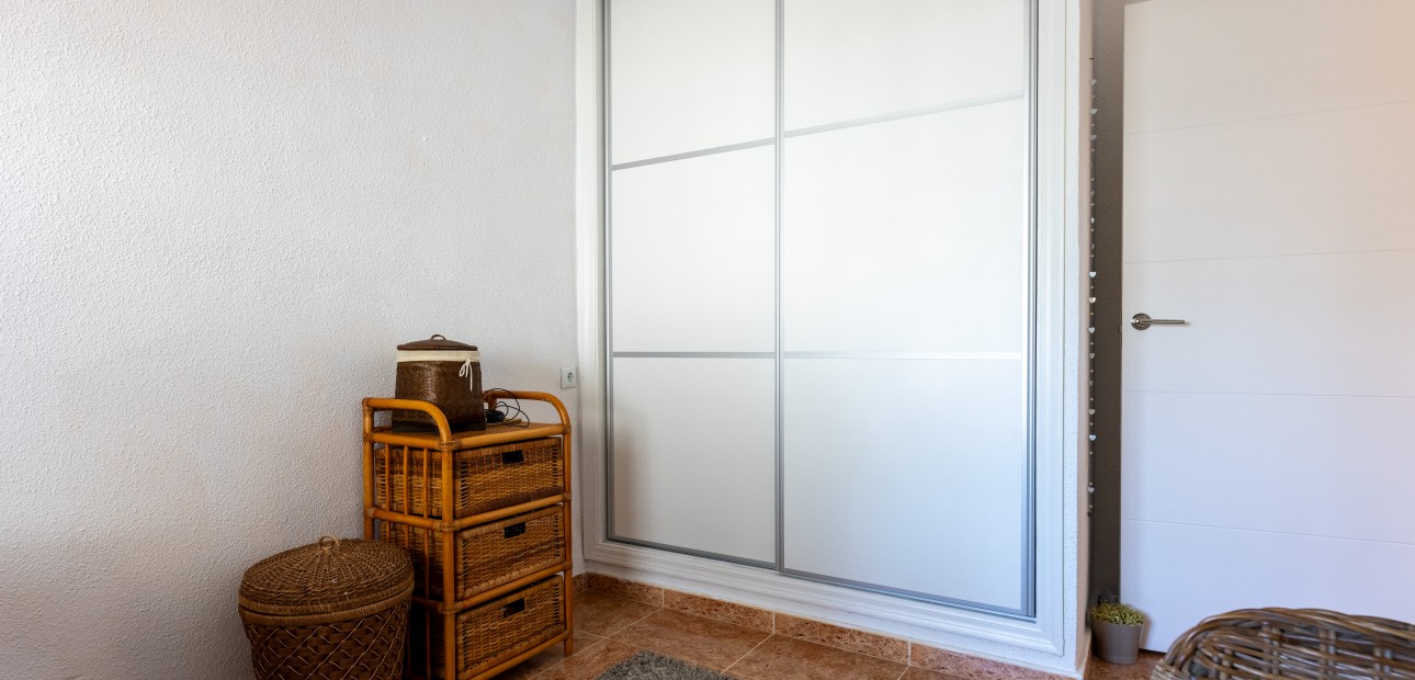 Herverkoop - Appartement / flat -
Punta Prima