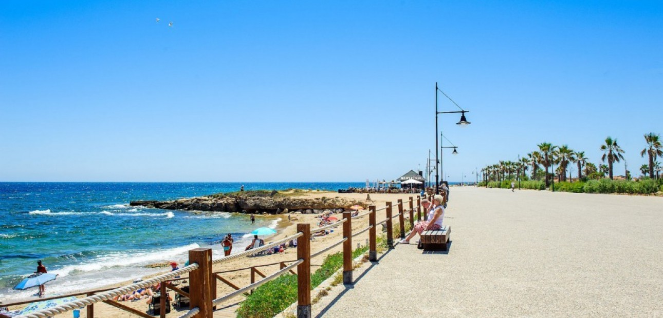 Herverkoop - Appartement / flat -
Punta Prima