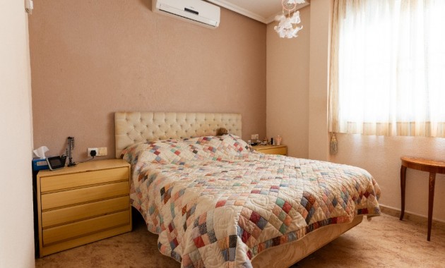 Herverkoop - Villa -
Los Altos