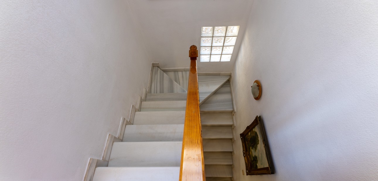 Herverkoop - Villa -
Los Altos