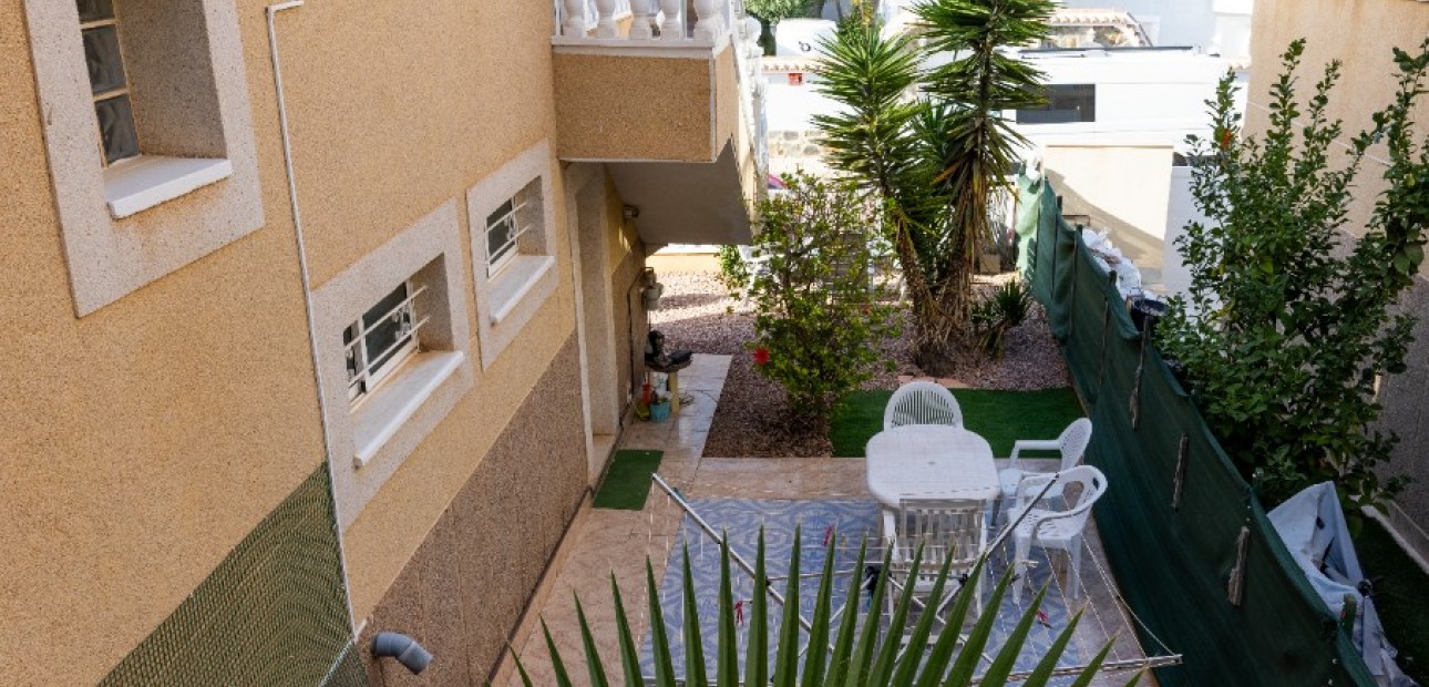 Herverkoop - Villa -
Los Altos