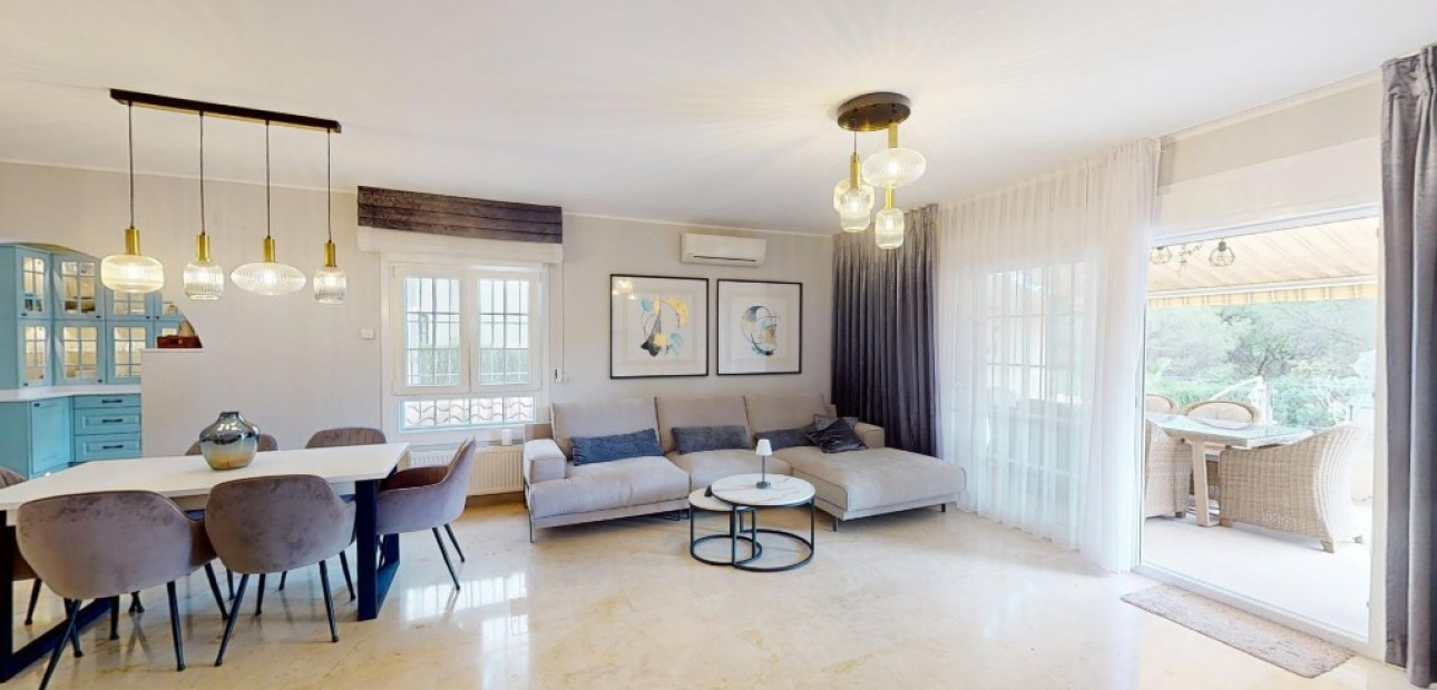 Sale - Villa -
Las Ramblas