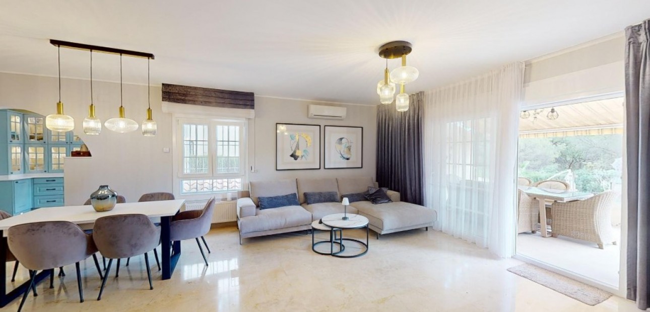 Sale - Villa -
Las Ramblas