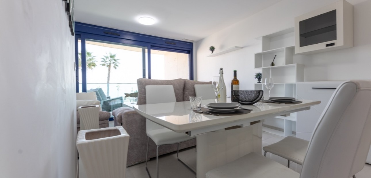 Sale - Apartment / flat -
Punta Prima - Sea Senses