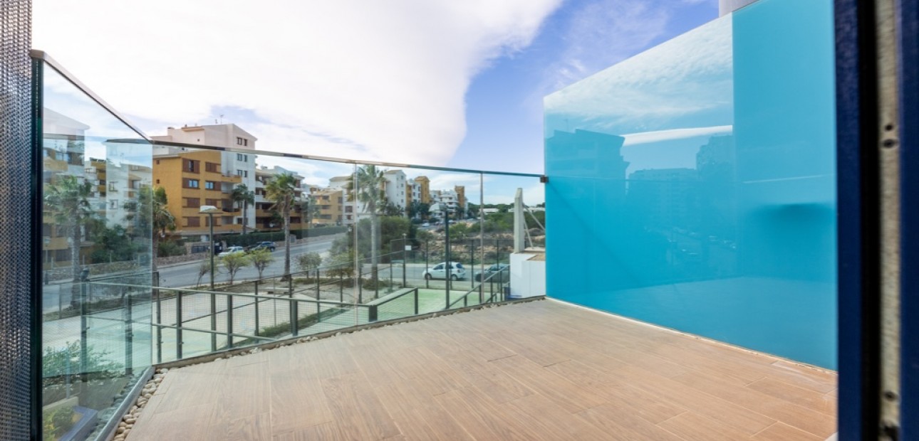 Sale - Apartment / flat -
Punta Prima - Sea Senses