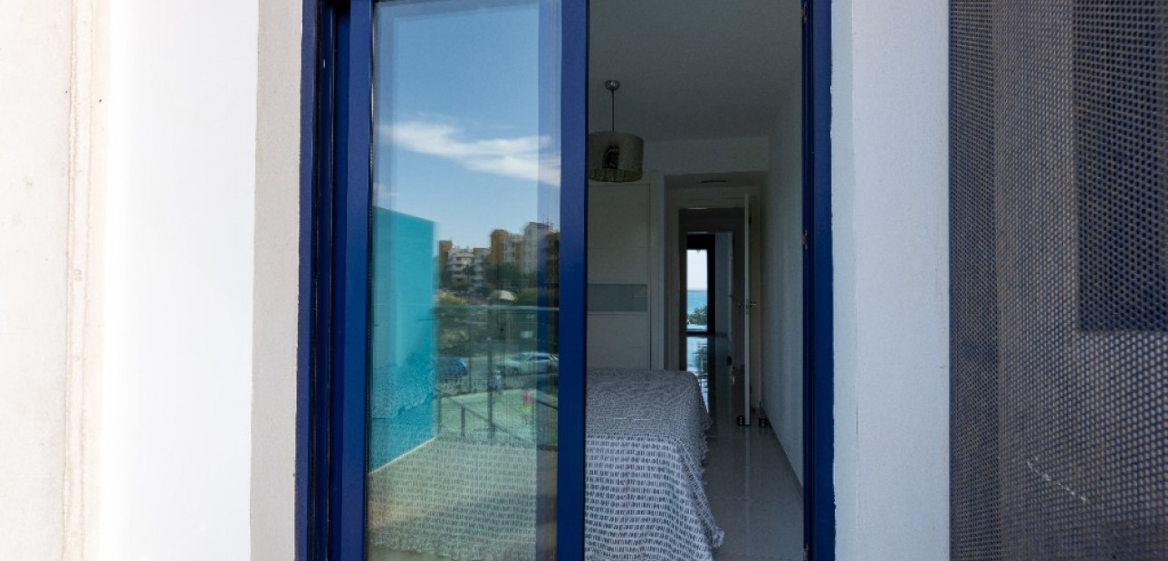 Sale - Apartment / flat -
Punta Prima - Sea Senses