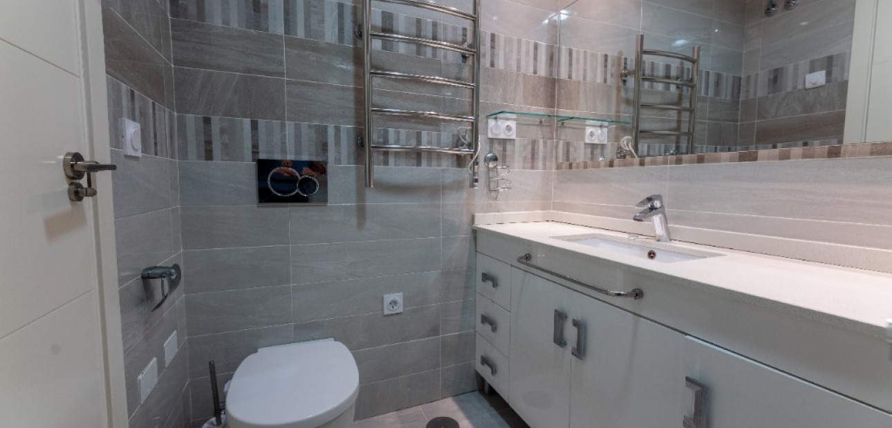 Sale - Apartment / flat -
Punta Prima - Sea Senses