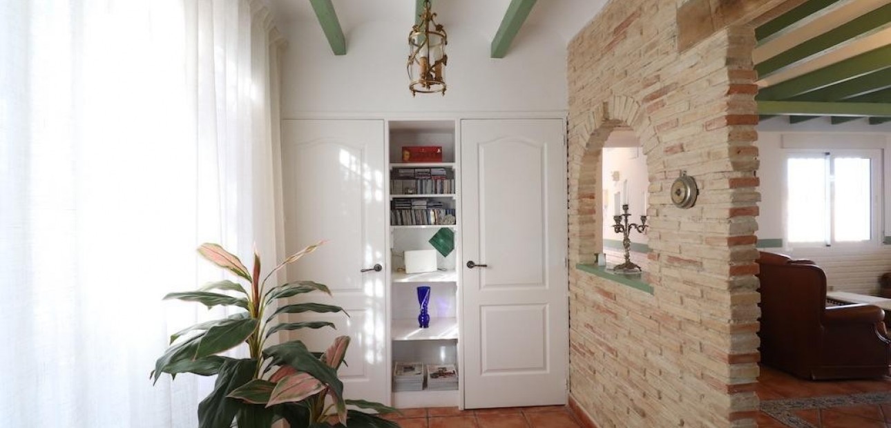 Herverkoop - Villa -
Los Dolses