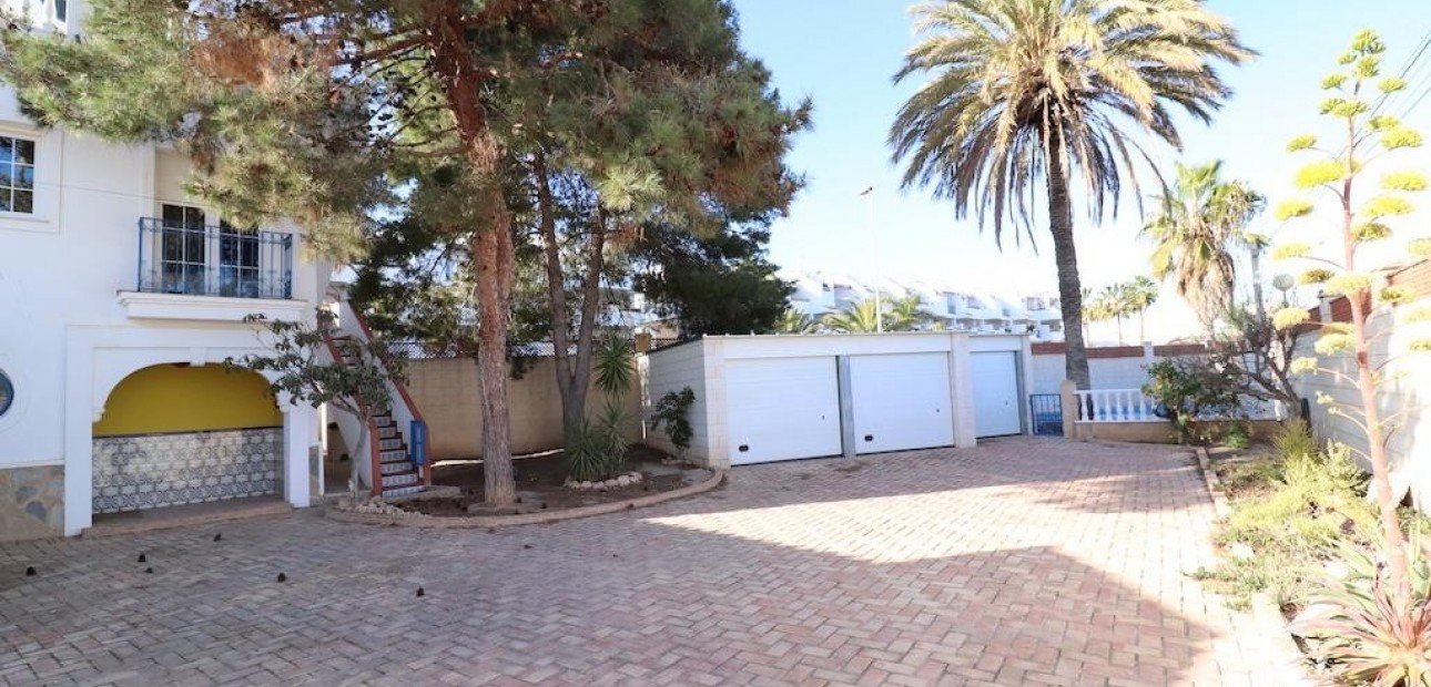 Herverkoop - Villa -
Los Dolses