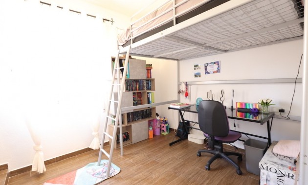 Herverkoop - Villa -
Cabo Roig - Lomas de Cabo Roig