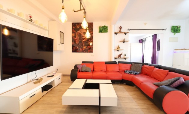 Herverkoop - Villa -
Cabo Roig - Lomas de Cabo Roig