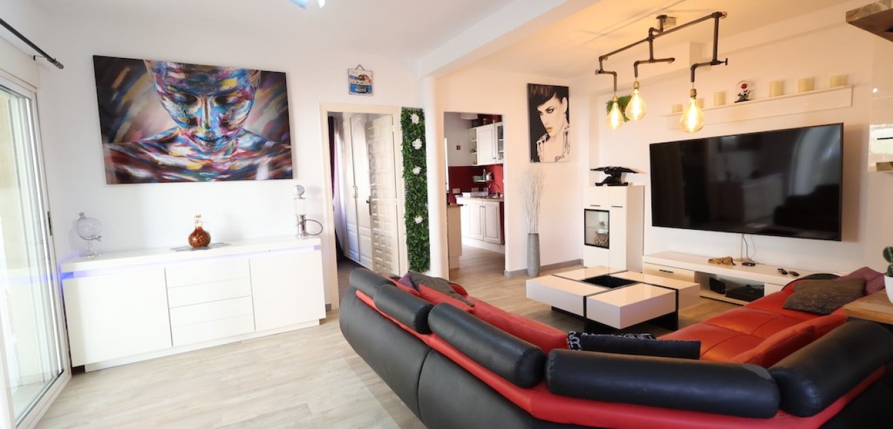 Herverkoop - Villa -
Cabo Roig - Lomas de Cabo Roig