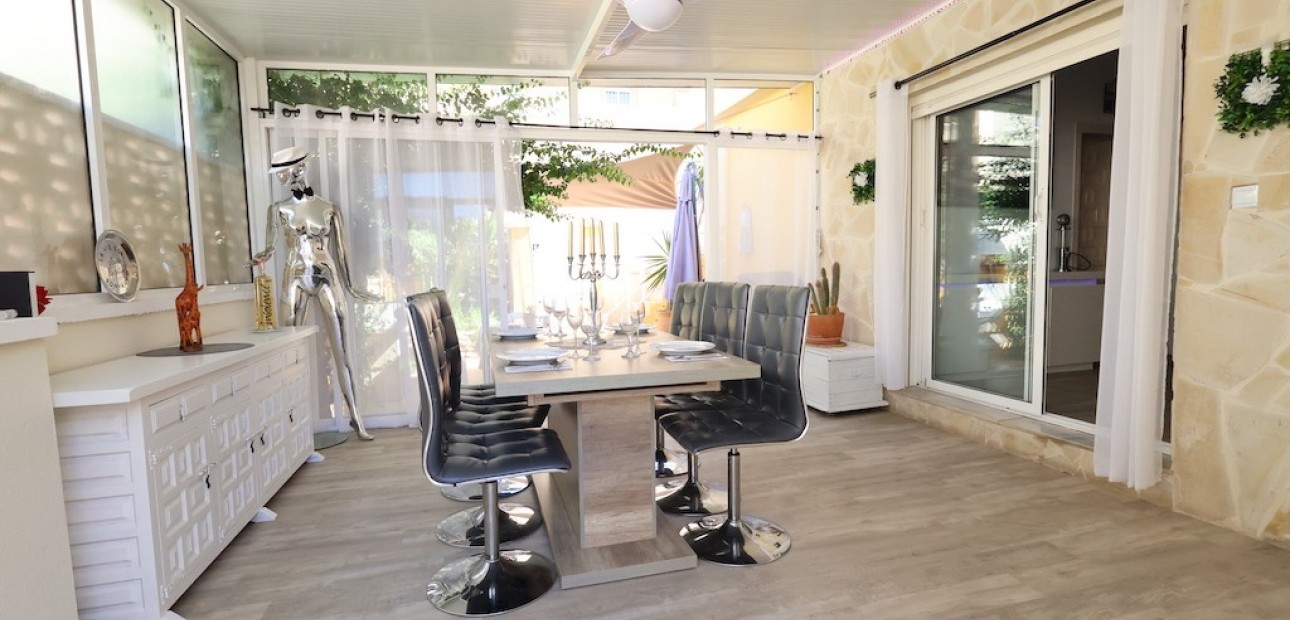 Herverkoop - Villa -
Cabo Roig - Lomas de Cabo Roig