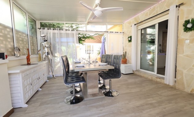 Herverkoop - Villa -
Cabo Roig - Lomas de Cabo Roig