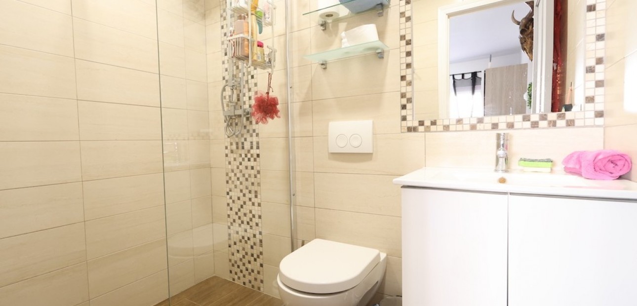 Herverkoop - Villa -
Cabo Roig - Lomas de Cabo Roig