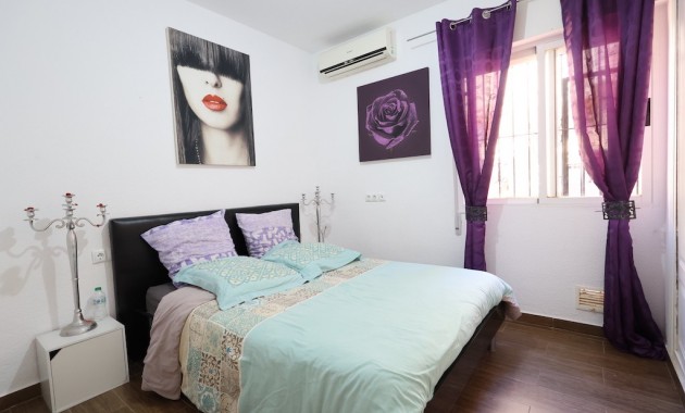 Herverkoop - Villa -
Cabo Roig - Lomas de Cabo Roig