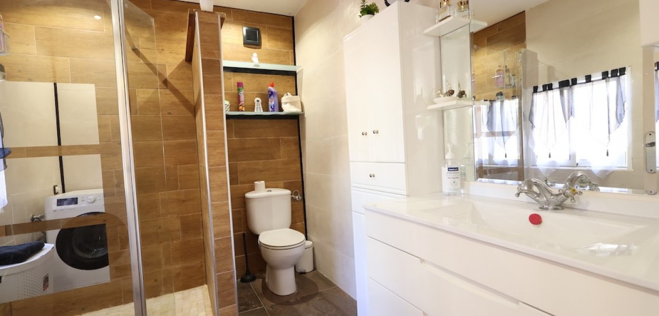 Herverkoop - Villa -
Cabo Roig - Lomas de Cabo Roig