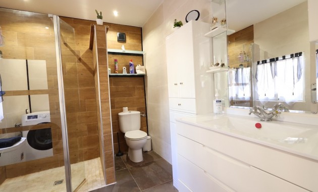 Herverkoop - Villa -
Cabo Roig - Lomas de Cabo Roig