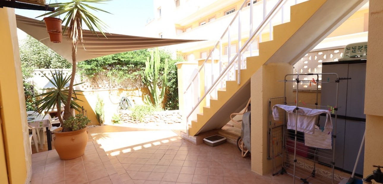 Herverkoop - Villa -
Cabo Roig - Lomas de Cabo Roig