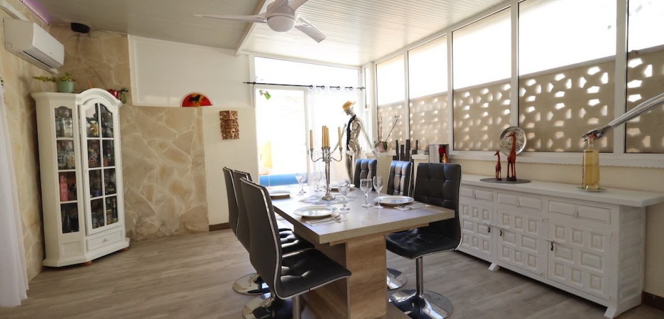 Herverkoop - Villa -
Cabo Roig - Lomas de Cabo Roig