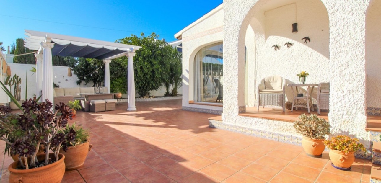 Venta - Villa -
Cabo Roig