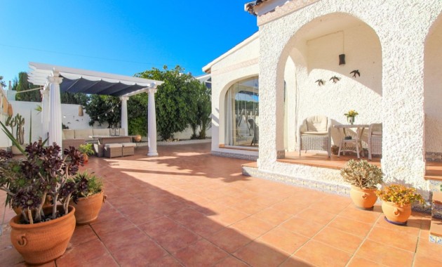 Venta - Villa -
Cabo Roig