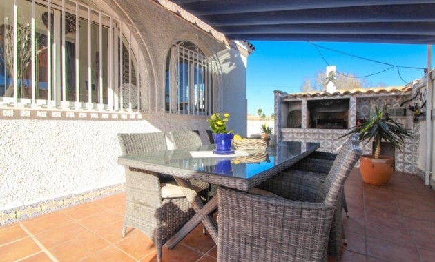 Venta - Villa -
Cabo Roig