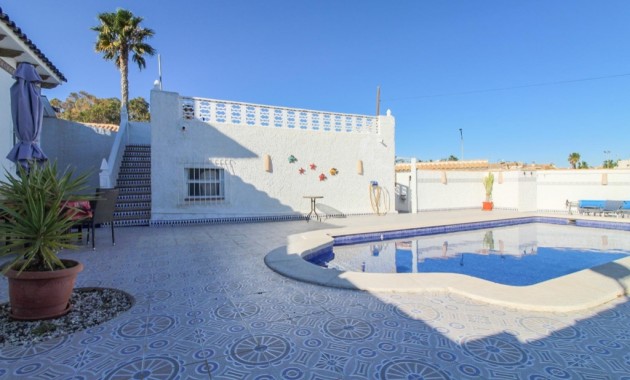 Venta - Villa -
Cabo Roig