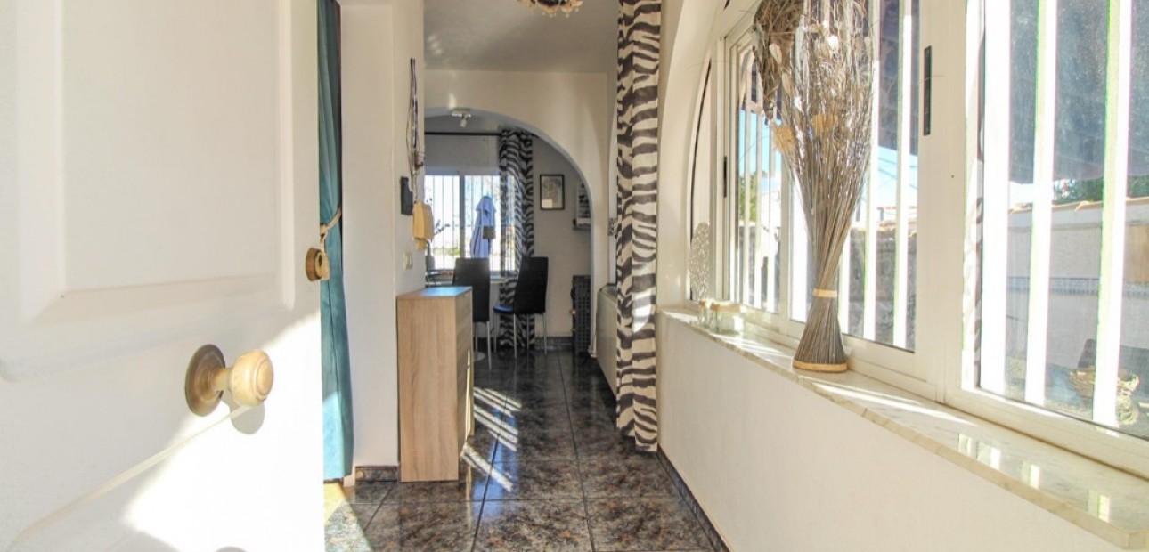 Venta - Villa -
Cabo Roig