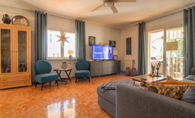 Venta - Villa -
Cabo Roig