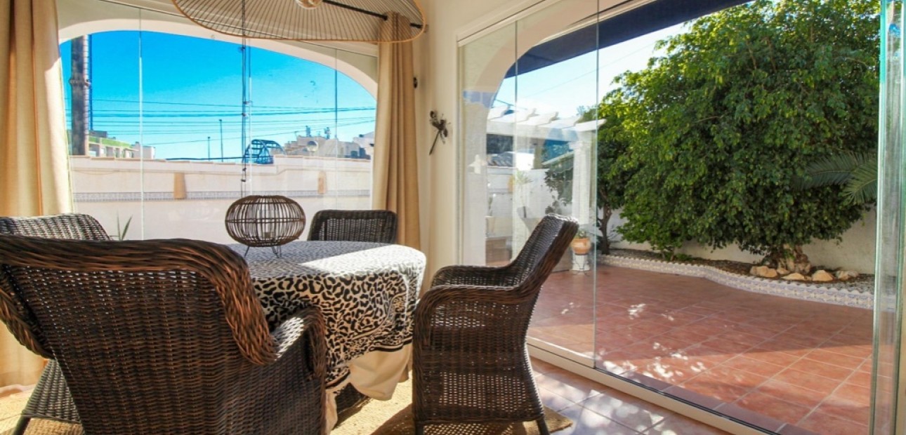 Venta - Villa -
Cabo Roig