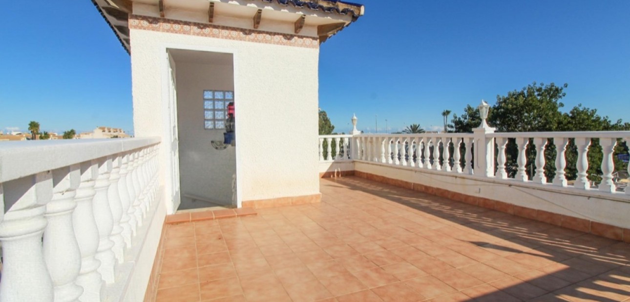 Venta - Villa -
Cabo Roig