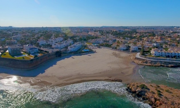 Venta - Villa -
Cabo Roig